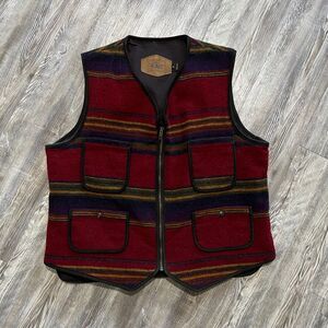 Woolrich Southwestern Wool Zip Vest Burgundy USA M